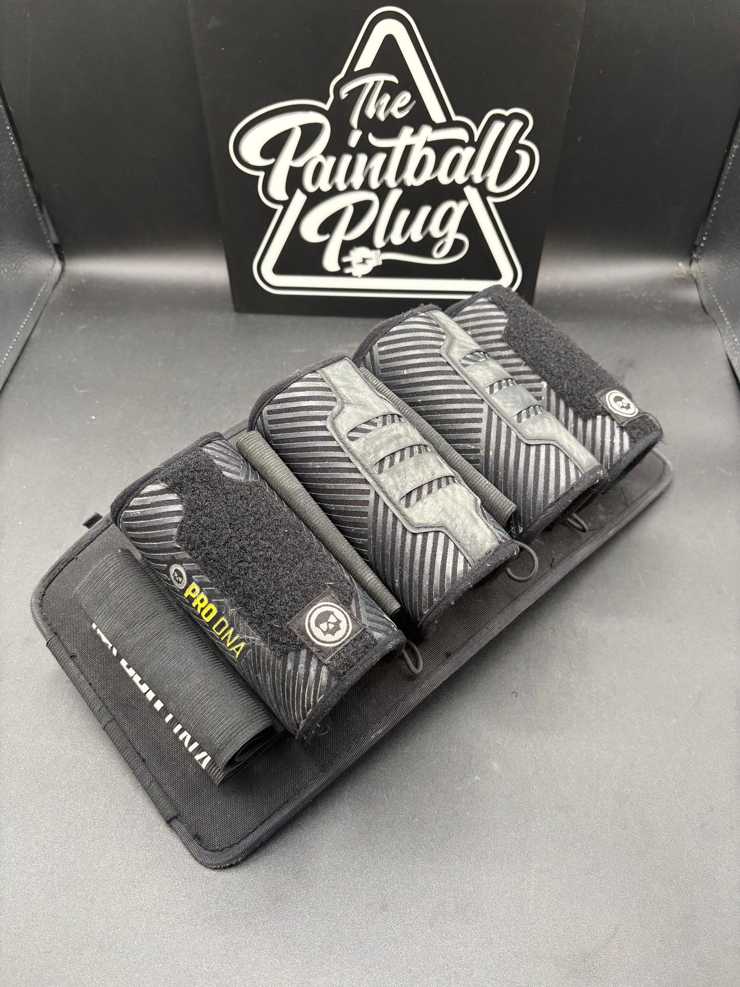 Infamous sicario strapless pack